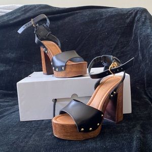 Aldo black sandal: JUDYTA-97